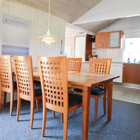 Dom wakacyjny Two-bedroom In Tarm